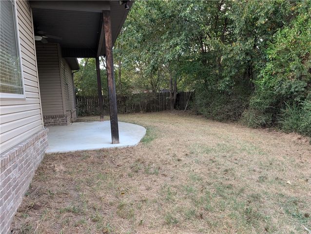 1918 S Garland Avenue, Fayetteville, AR 72701
