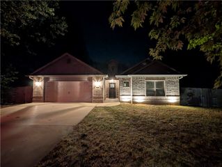 1918 S Garland Avenue, Fayetteville, AR 72701