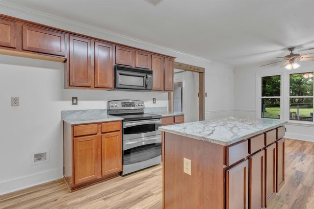 170 FOREST EDGE DR, Eads, TN 38028