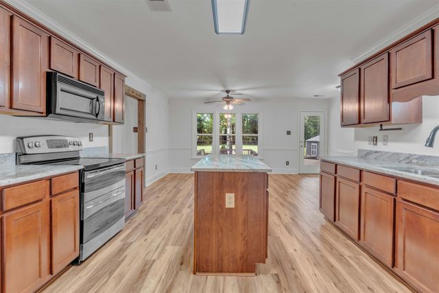 170 FOREST EDGE DR, Eads, TN 38028