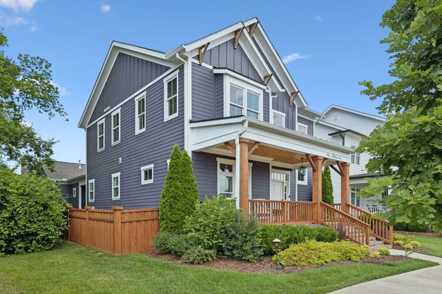 931 Dauphine St, Nashville, TN 37221