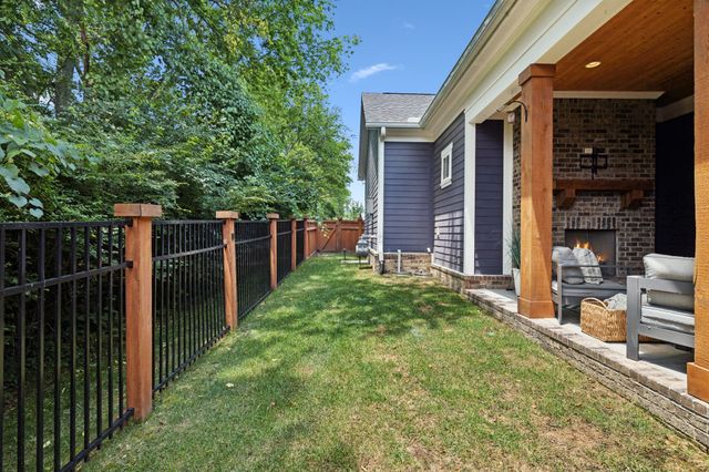 931 Dauphine St, Nashville, TN 37221