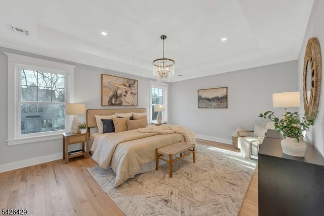 21 Spruce St, Cranford Twp., NJ 07016