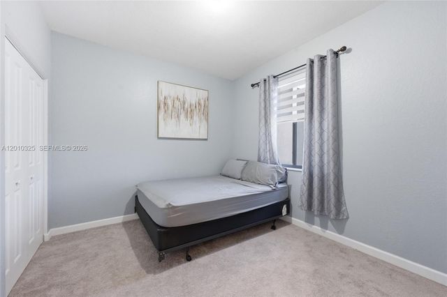 20572 NE 5th Pl, Miami, FL 33179