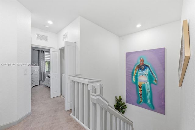 20572 NE 5th Pl, Miami, FL 33179