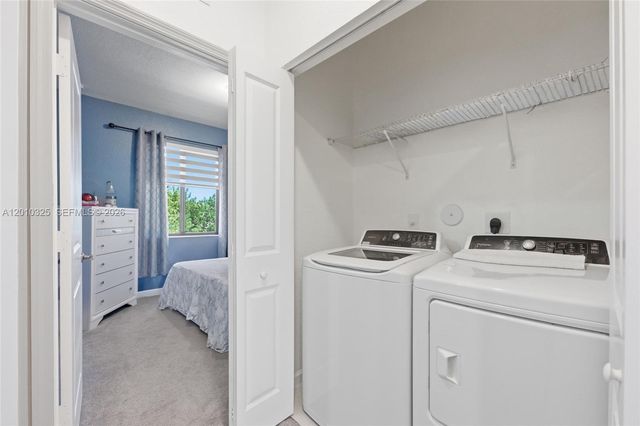 20572 NE 5th Pl, Miami, FL 33179