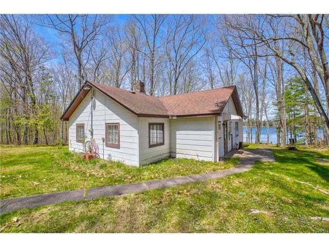 11404 N Farnsworth Road, Hayward, WI 54843