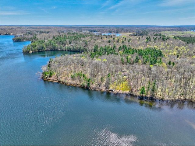 11404 N Farnsworth Road, Hayward, WI 54843