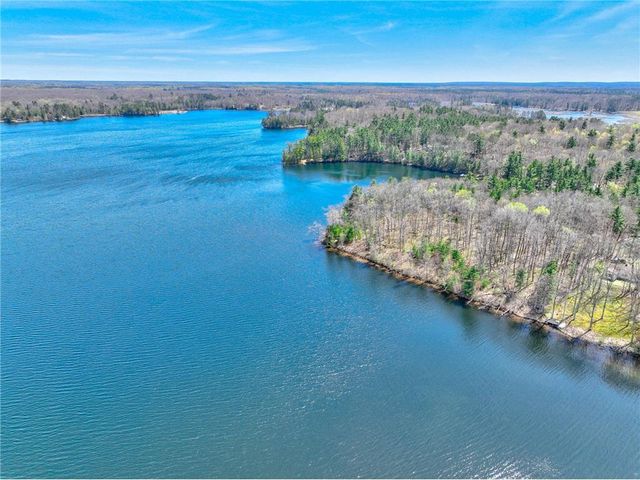 11404 N Farnsworth Road, Hayward, WI 54843
