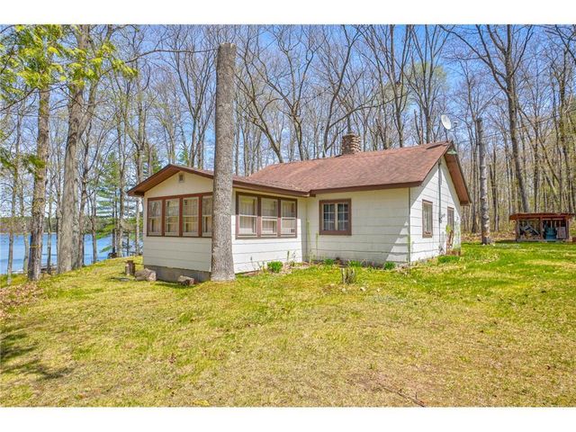 11404 N Farnsworth Road, Hayward, WI 54843