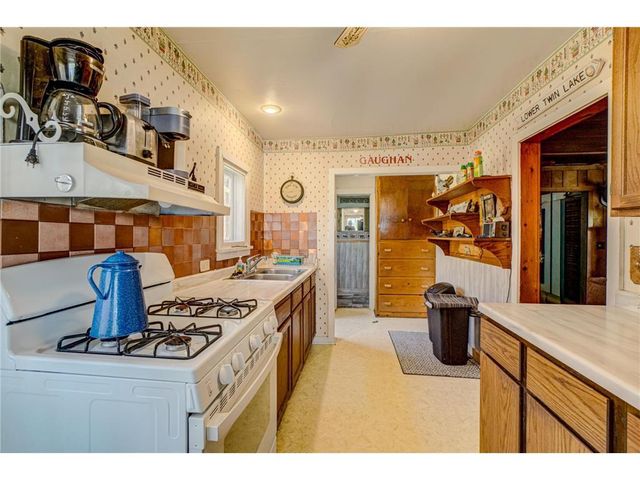 11404 N Farnsworth Road, Hayward, WI 54843