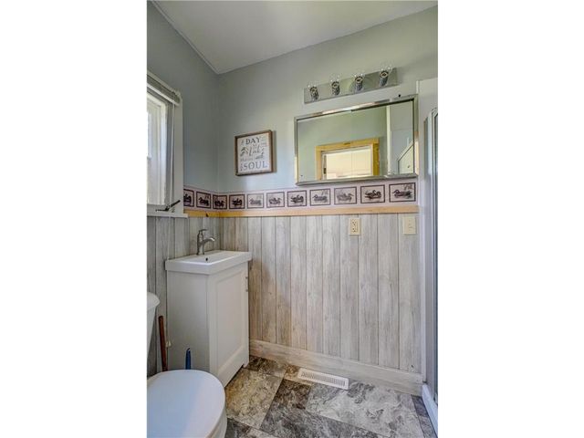 11404 N Farnsworth Road, Hayward, WI 54843