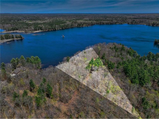 11404 N Farnsworth Road, Hayward, WI 54843