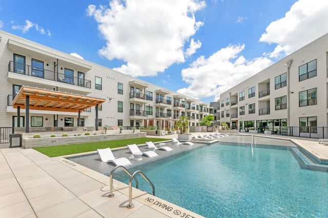 1701 Simond Ave 407, Austin, TX 78723