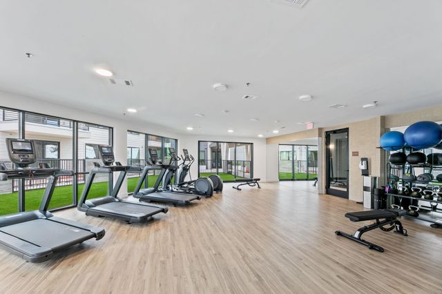 1701 Simond Ave 407, Austin, TX 78723