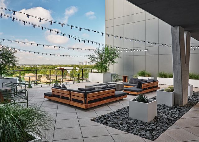 1701 Simond Ave 407, Austin, TX 78723