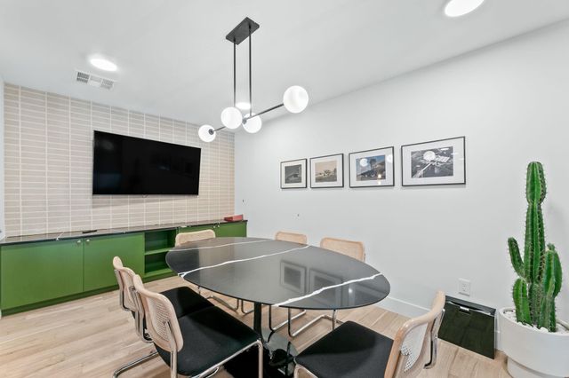 1701 Simond Ave 407, Austin, TX 78723