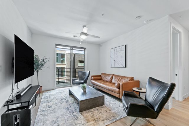 1701 Simond Ave 407, Austin, TX 78723