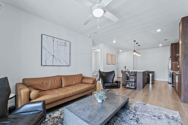 1701 Simond Ave 407, Austin, TX 78723