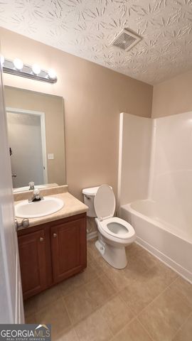 9155 Saunders Drive, Covington, GA 30014