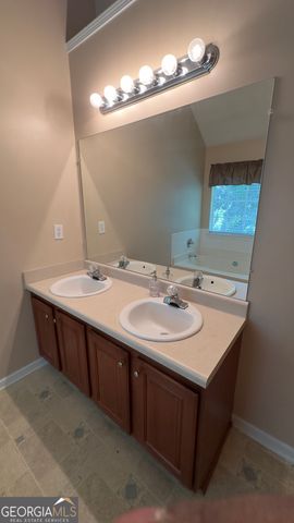 9155 Saunders Drive, Covington, GA 30014