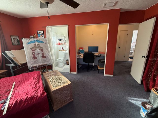 4696 48TH AVENUE N, St Petersburg, FL 33714