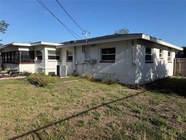 4696 48TH AVENUE N, St Petersburg, FL 33714