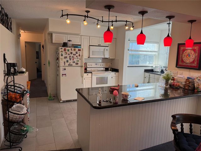 4696 48TH AVENUE N, St Petersburg, FL 33714