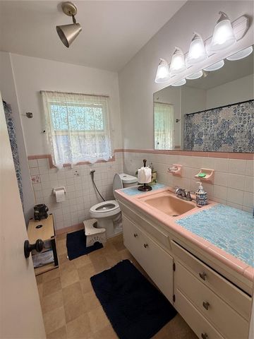 4696 48TH AVENUE N, St Petersburg, FL 33714