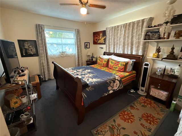 4696 48TH AVENUE N, St Petersburg, FL 33714