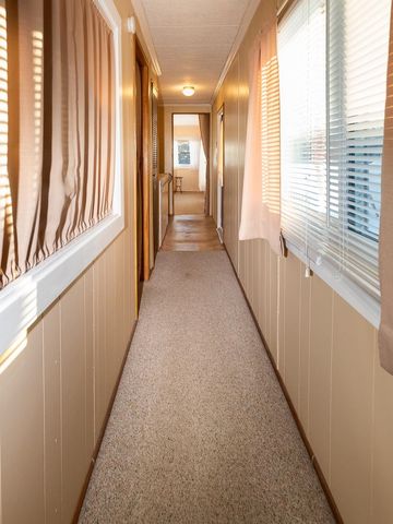 290 Calef Hwy Unit B21, Epping, NH 03042