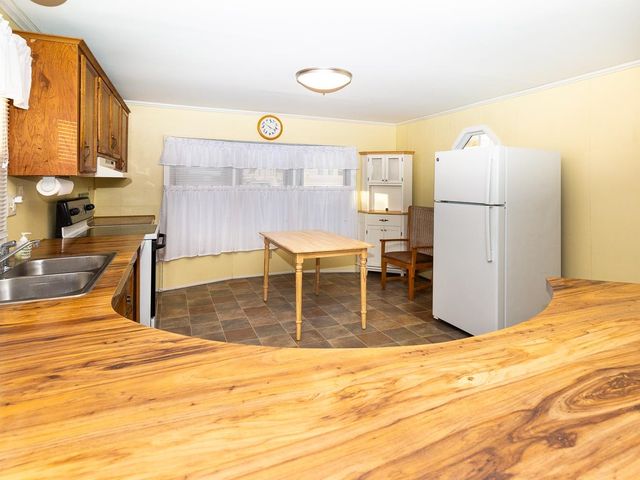 290 Calef Hwy Unit B21, Epping, NH 03042