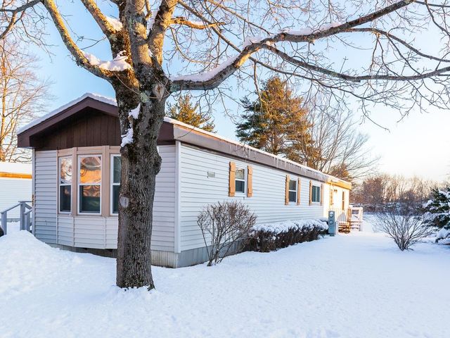 290 Calef Hwy Unit B21, Epping, NH 03042