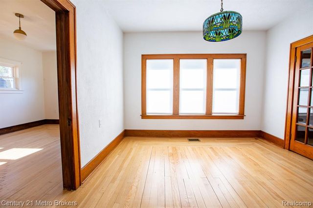 4727 Pine Street, Columbiaville, MI 48421