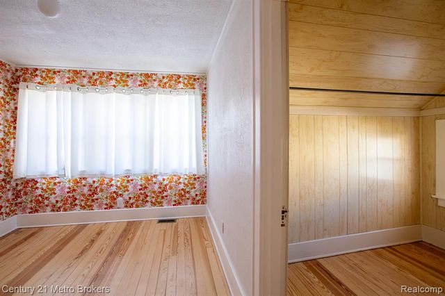 4727 Pine Street, Columbiaville, MI 48421