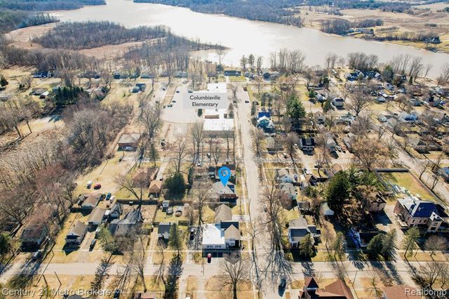 4727 Pine Street, Columbiaville, MI 48421