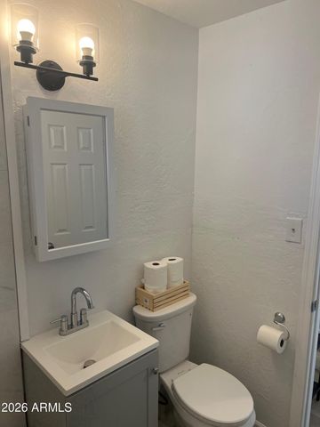 2930 W MCKINLEY Street, Phoenix, AZ 85009