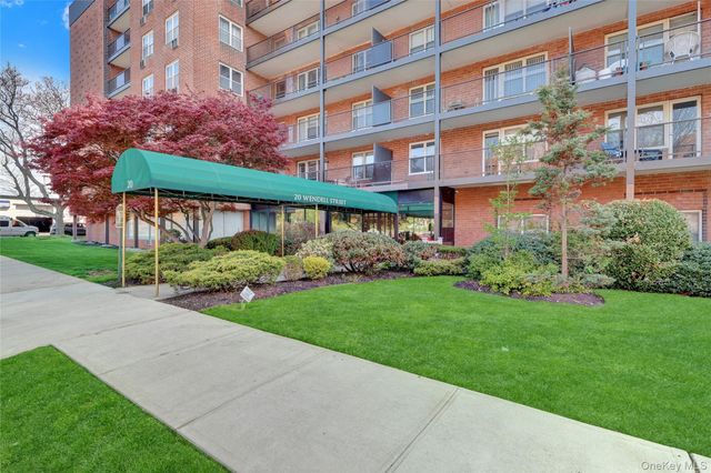 20 Wendell Street 26E, Hempstead, NY 11550