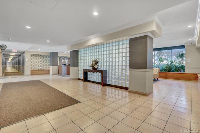 20 Wendell Street 26E, Hempstead, NY 11550