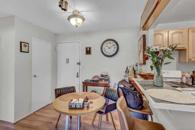 20 Wendell Street 26E, Hempstead, NY 11550