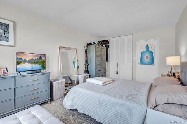 20 Wendell Street 26E, Hempstead, NY 11550