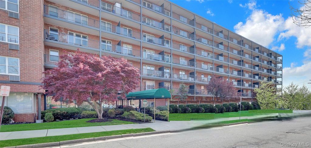 20 Wendell Street 26E, Hempstead, NY 11550