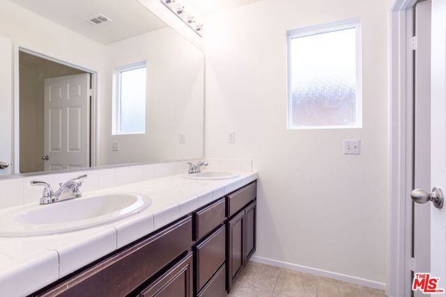 9722 Pine Orchard Street, Pacoima, CA 91331