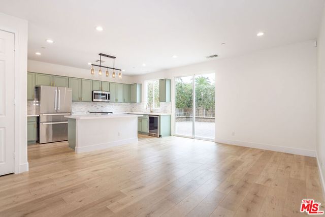 9722 Pine Orchard Street, Pacoima, CA 91331