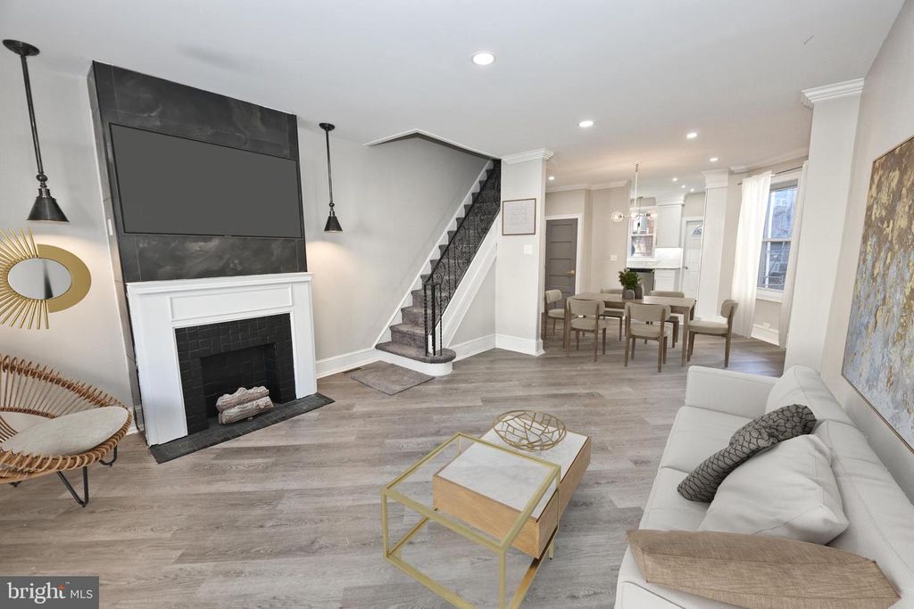 5836 PEMBERTON ST, Philadelphia, PA 19143