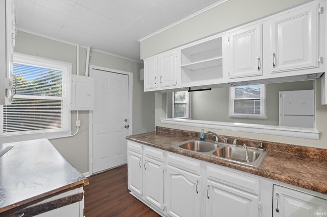 5217 Holton Avenue, Fort Wayne, IN 46806