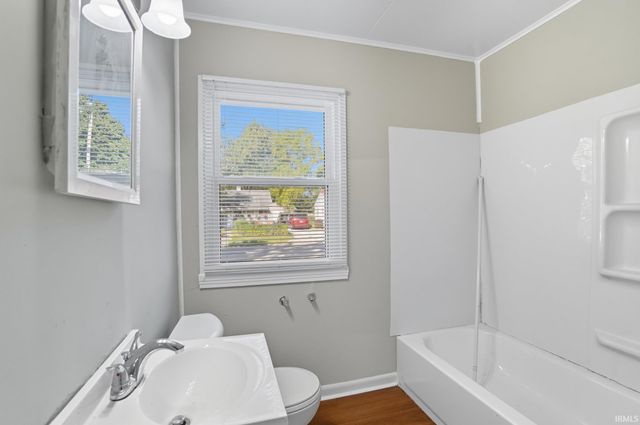 5217 Holton Avenue, Fort Wayne, IN 46806