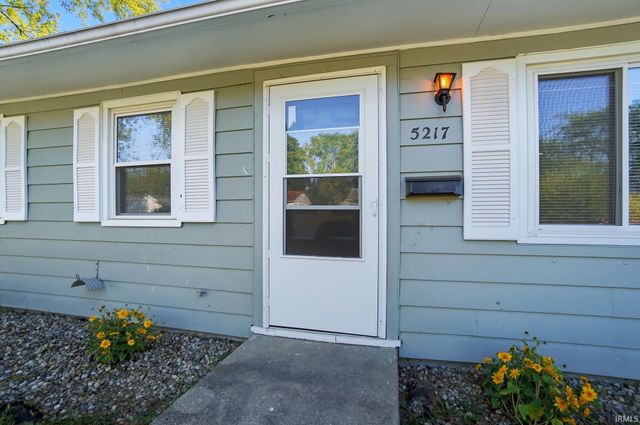 5217 Holton Avenue, Fort Wayne, IN 46806