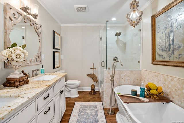 1558 Trail Ridge Dr, Canyon Lake, TX 78133
