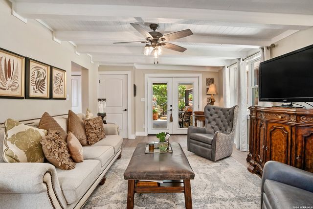 1558 Trail Ridge Dr, Canyon Lake, TX 78133